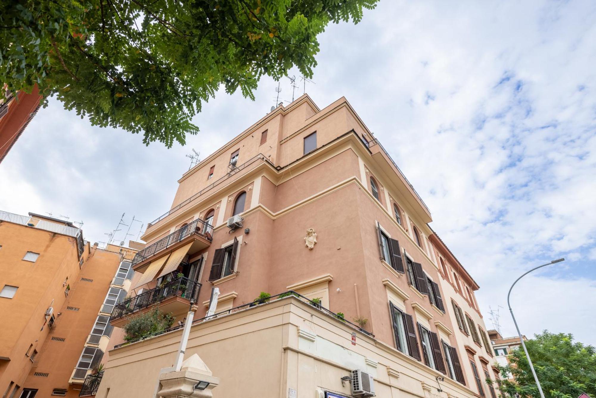 Belli San Giovanni Guest House, Rome